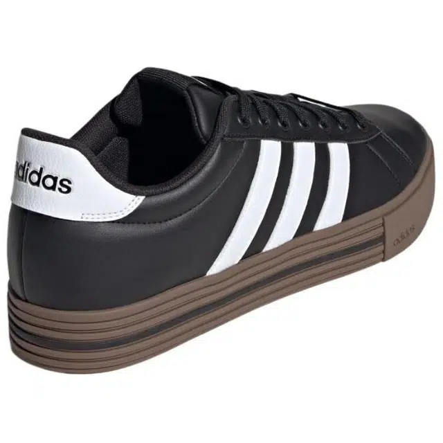 adidas DAILY 4.0