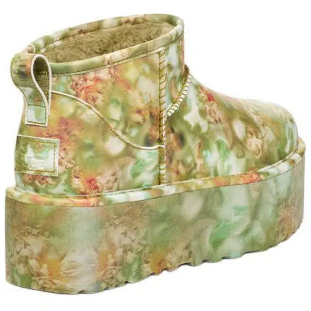 COLLINA STRADA x UGG