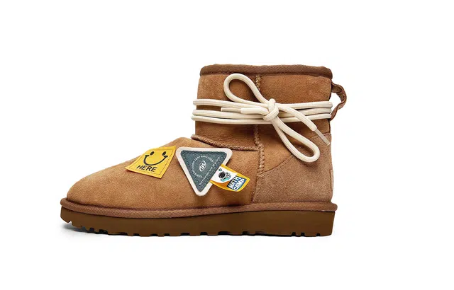 UGG CLASSIC MINI