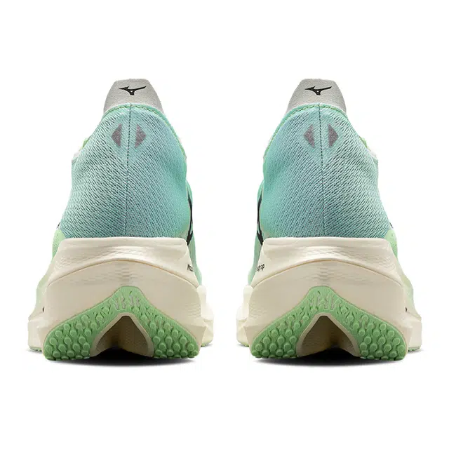 Mizuno WAVE REBELLION PRO 3