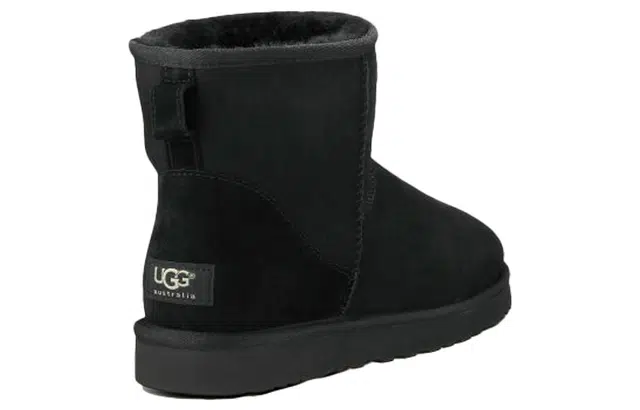 UGG CLASSIC MINI