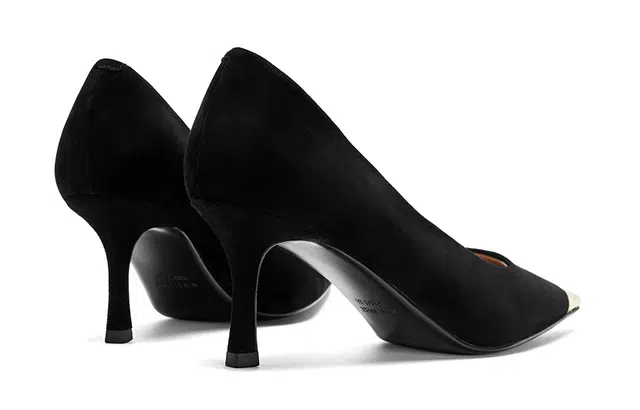 NINE WEST