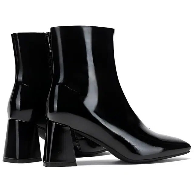 DAPHNE PU