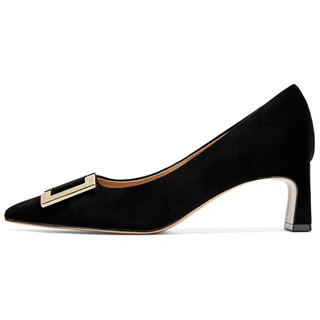 NINE WEST
