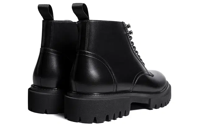 SKARO x THOM WILLS