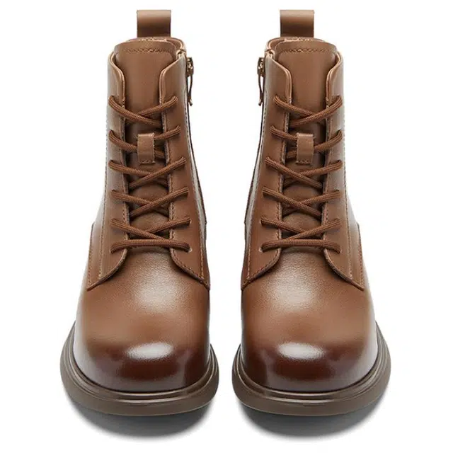 NINE WEST
