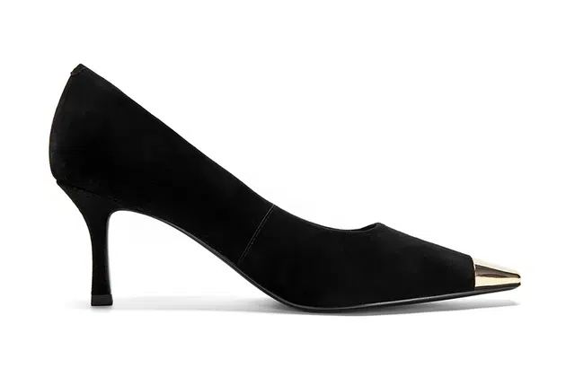 NINE WEST