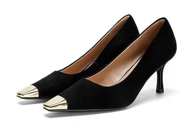 NINE WEST