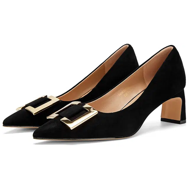 NINE WEST