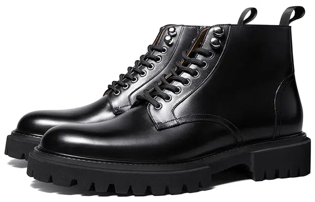 SKARO x THOM WILLS