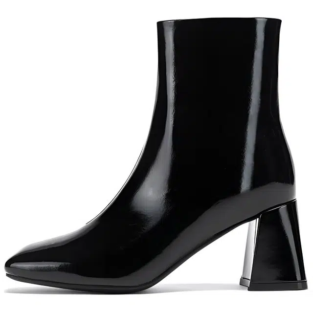 DAPHNE PU