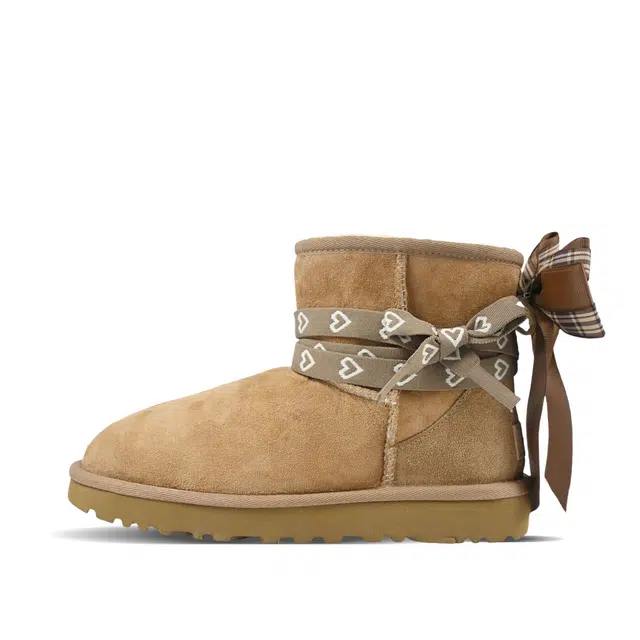 UGG CLASSIC ULTRA MINI