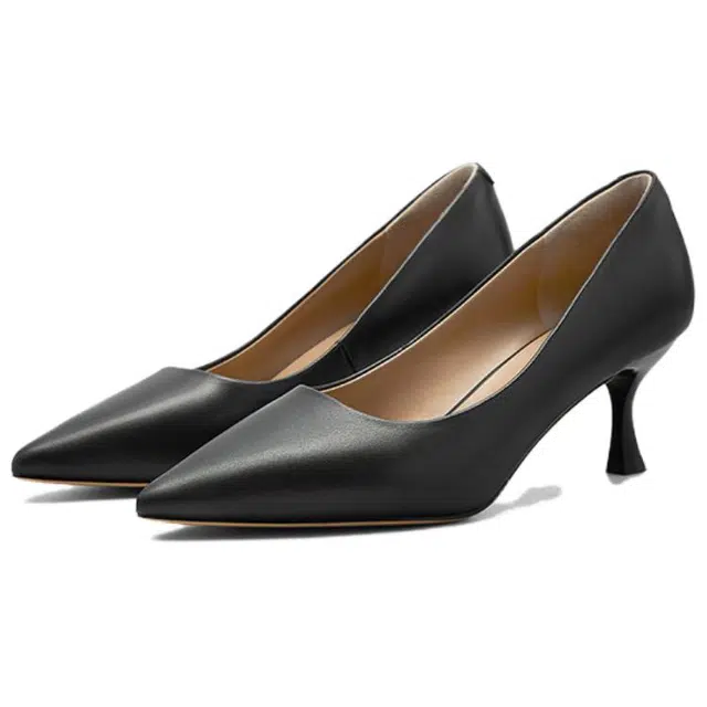 NINE WEST