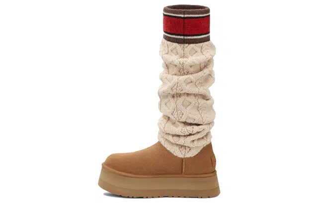 UGG Letter Tall
