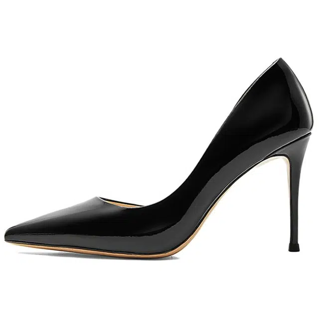 NINE WEST