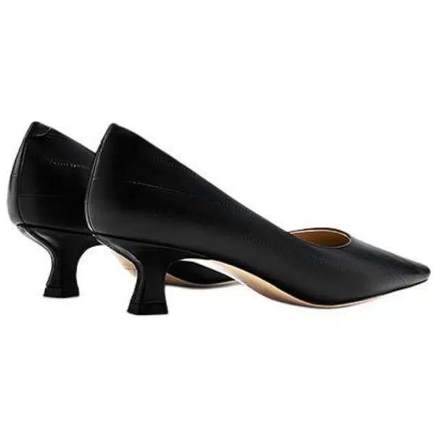 NINE WEST