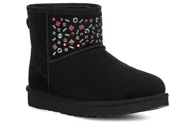 UGG Classic Mini Stud II