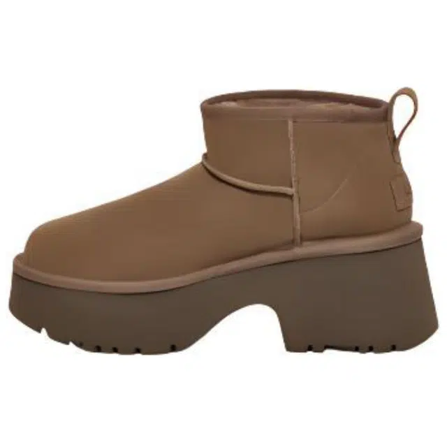 UGG Short Brown