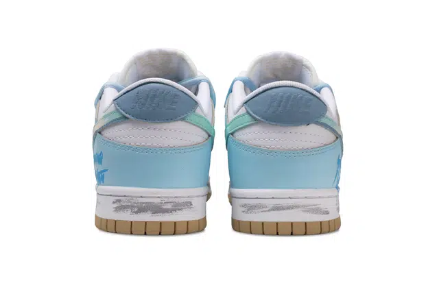 Nike Dunk Low "Cloud Blue"