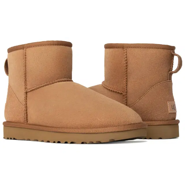 UGG CLASSIC MINI