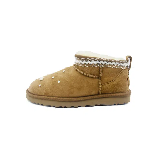 UGG CLASSIC ULTRA MINI