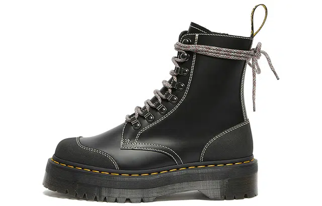 Dr. Martens Moreno Black