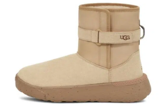 UGG Classic Short Sand