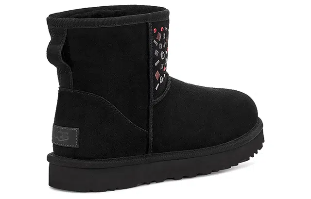 UGG Classic Mini Stud II