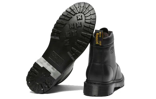 Stussy x Dr.Martens 939 6