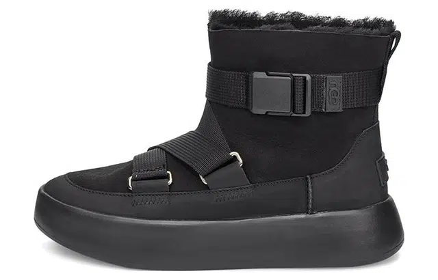 UGG Classic Boom Buck Black