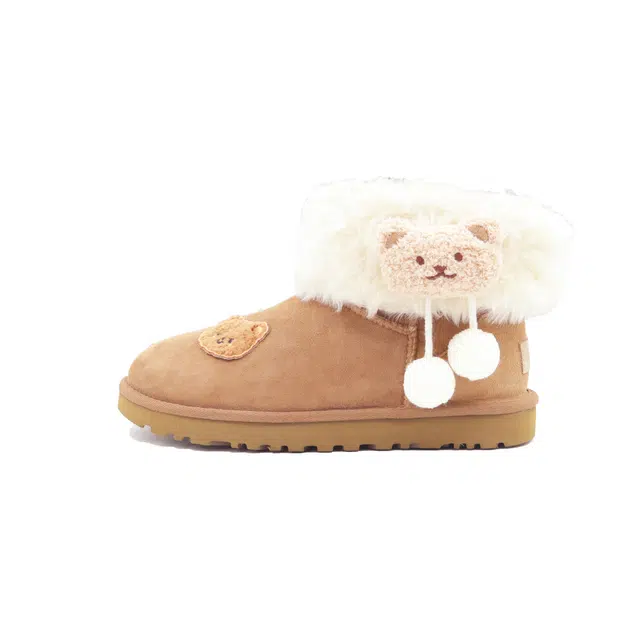 UGG Classic Mini