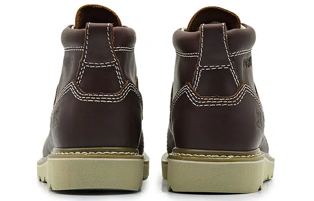 CAT Tradesman Mid B4C