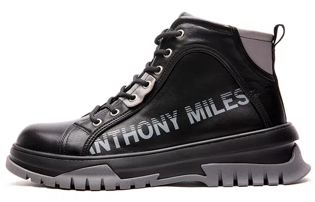 Anthony Miles
