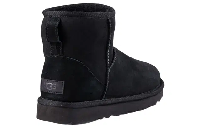 UGG CLASSIC MINI