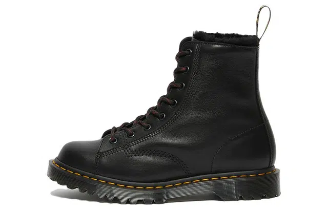 Dr.Martens Short Boot Black
