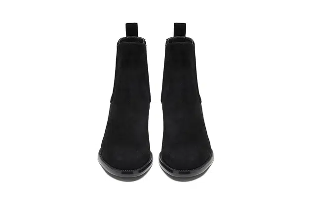 NINE WEST