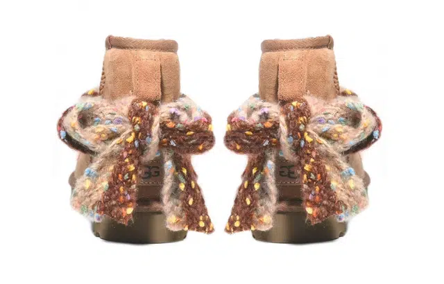 UGG CLASSIC MINI