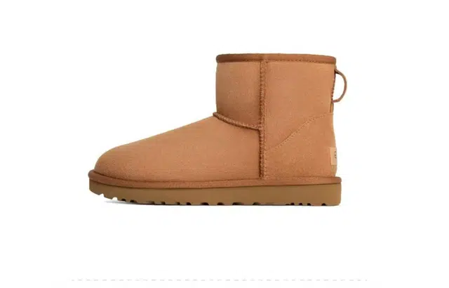 UGG CLASSIC MINI