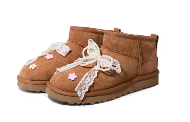 UGG CLASSIC ULTRA MINI