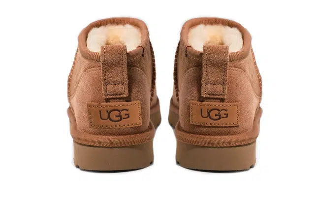 UGG CLASSIC ULTRA MINI