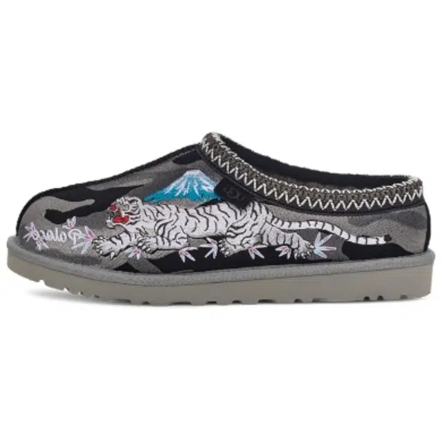 PALACE x UGG Tasman Slip-On Black