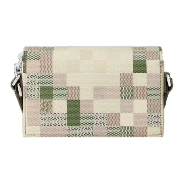 LOUIS VUITTON Steamer Damoflage