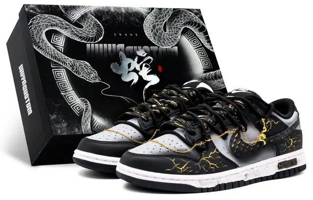 Nike Dunk Low "CNY Gold Python"