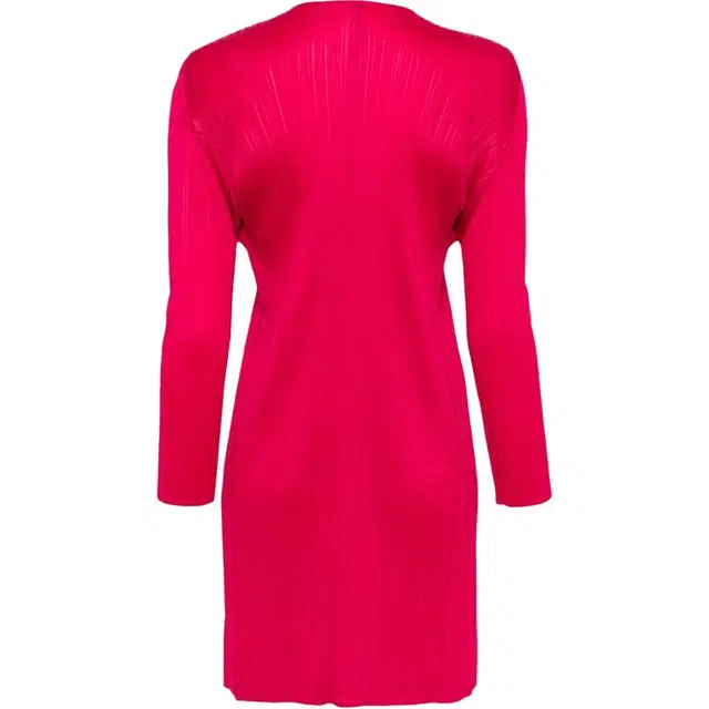 PLEATS PLEASE ISSEY MIYAKE