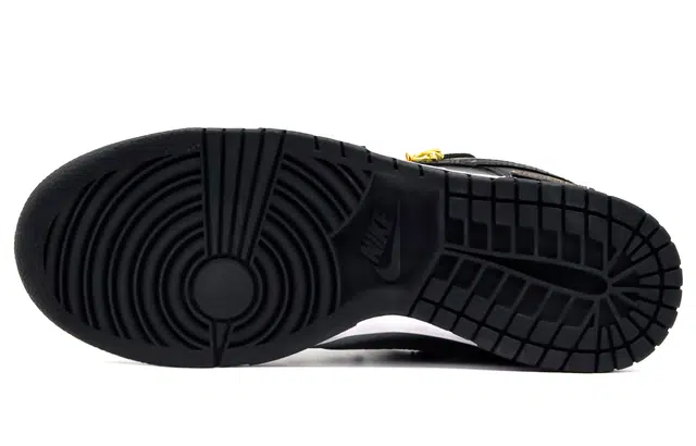 Nike Dunk Low "CNY Gold Python"