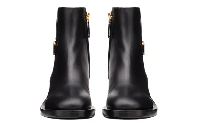 Valentino VLogo Signature