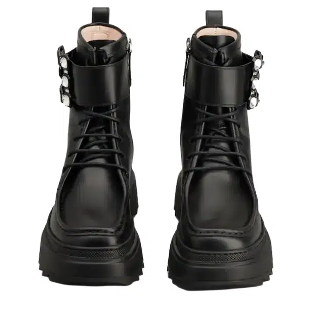 Roger Vivier Wallaviv