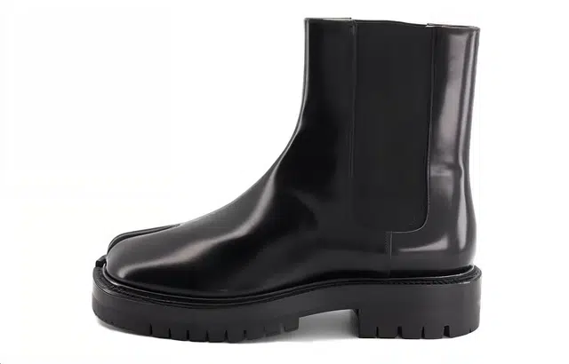 Maison Margiela Chelsea Boots Black