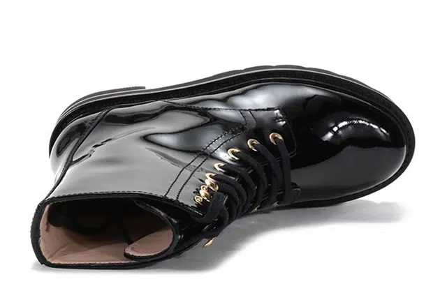stuart weitzmanSW