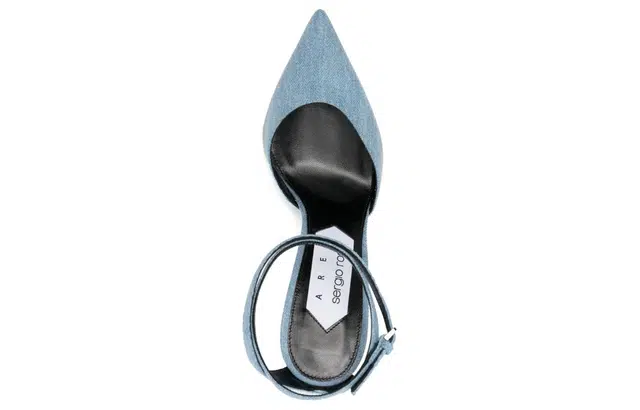 AREA 10.5cm